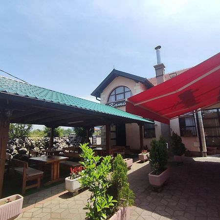 LukavicaPansion Kamin住宿加早餐旅馆 外观 照片